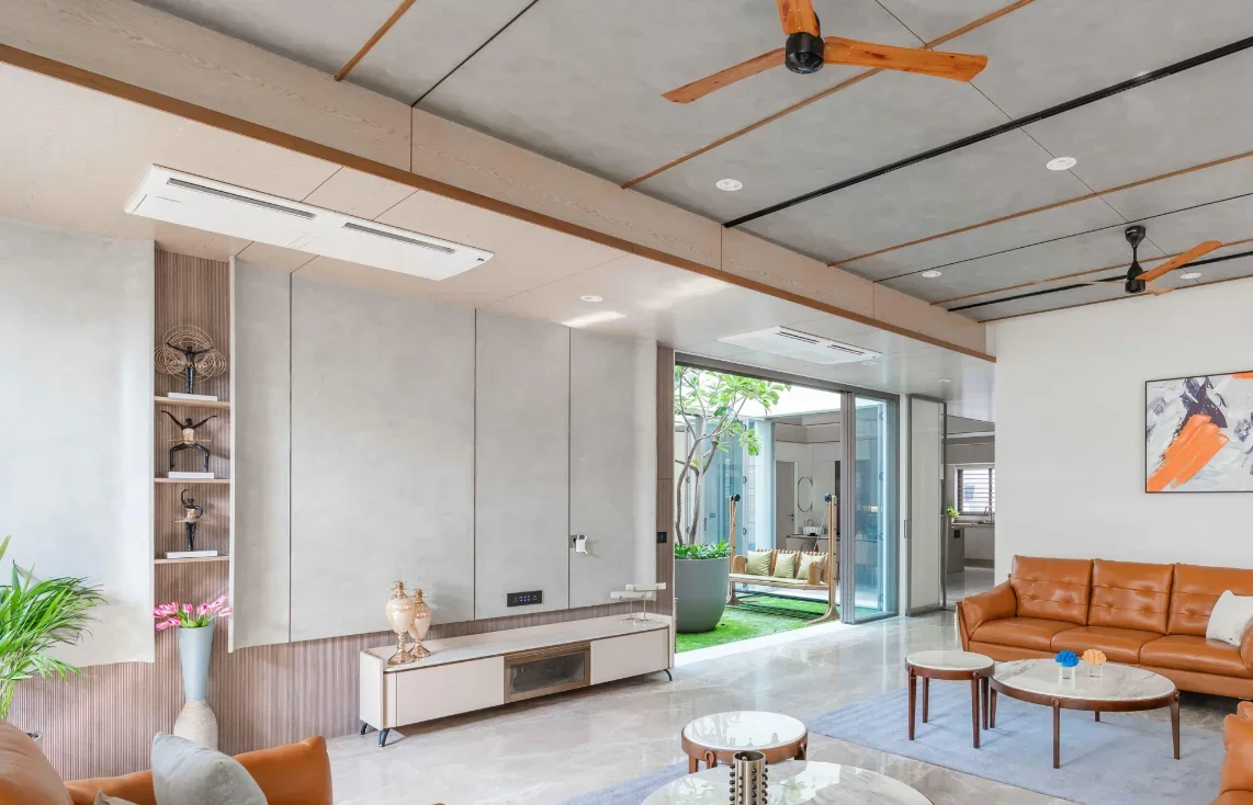 Micro-concrete walls and ceilings